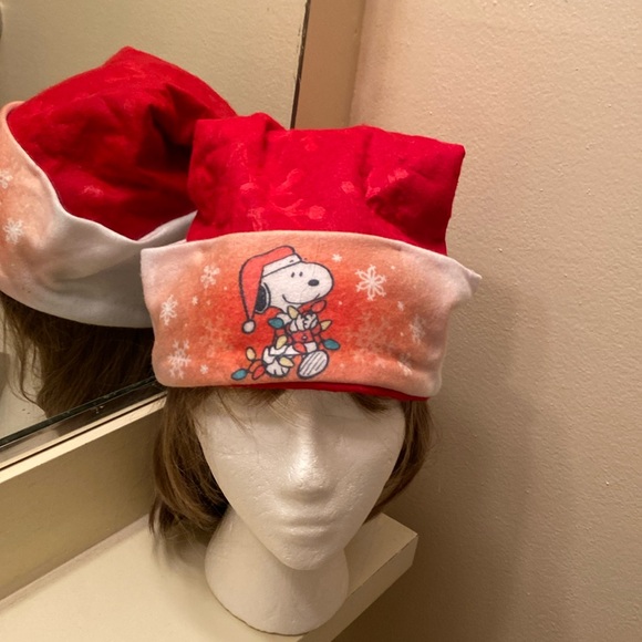 Peanuts Other - Peanuts red holiday hat